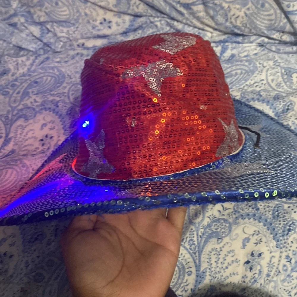 American hat - Picture 2 of 2